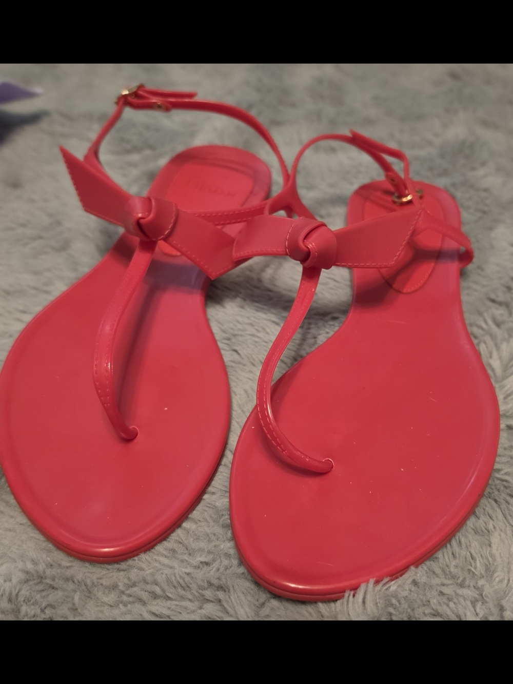 Alexandre Birman Hot Pink T-Strap Jelly Sandals